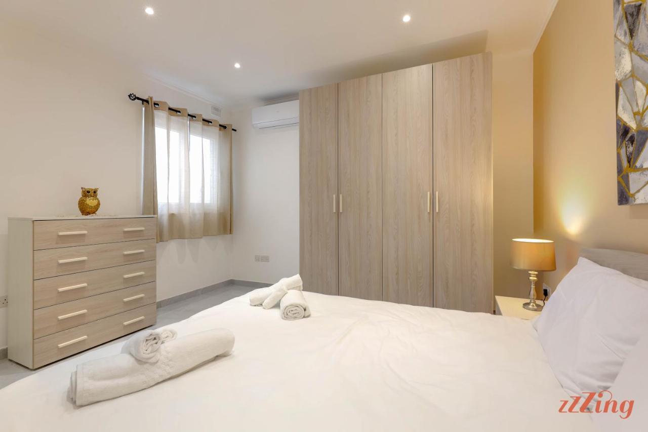 Pretty Beachfront Penthouse In Mellieħa Exterior foto